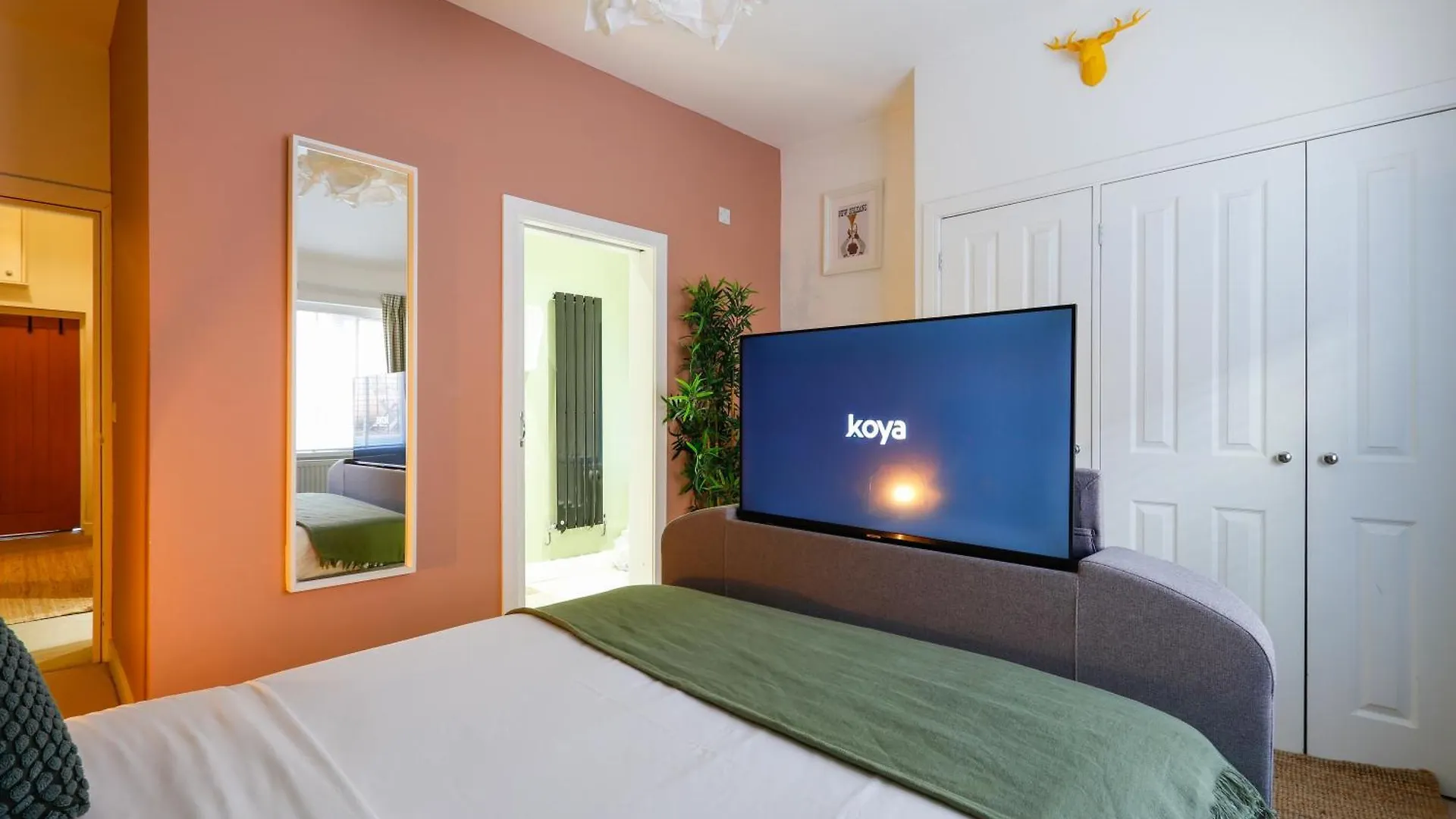 Apartment Leah Suite By Koya Homes - 2 Bed, 2 Bath, Pool Table, Sea View, Free Parking Barry