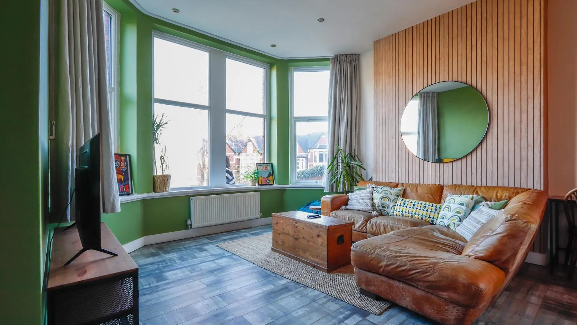 Leah Suite By Koya Homes - 2 Bed, 2 Bath, Pool Table, Sea View, Free Parking Barry