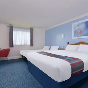 3* Otel Travelodge Cardiff Airport