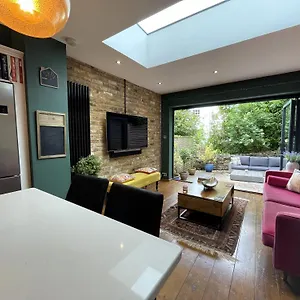 Fabulous Townhouse In Clifton Holiday home
